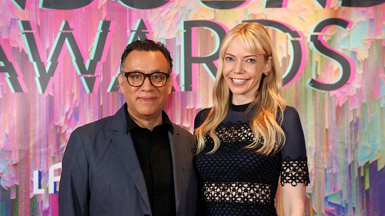 Fred Armisen Mom - Article 1